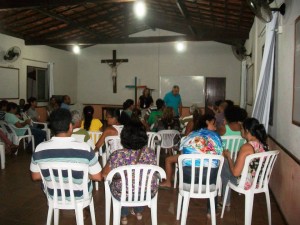 A realização da feira foi decidida em reunião no salão paroquial da Igreja São João Batista nesta terça feira – foto divulgação