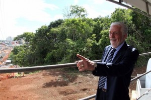 Governador Jaques Wagner visita as obras do Complexo Viário do Imbuí. Foto: Manu Dias/GOVBA