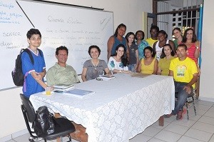 Psicopedagoga Michelle Costa Soares orienta Corpo Pedagógico da APAE de Ilhéus