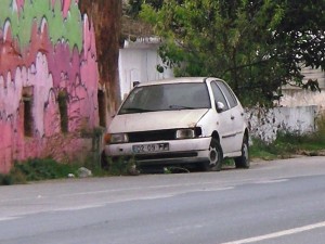 Veículo abandonado - Imagem Internet