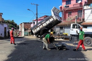 Serviços de recuperação da pavimentação asfáltica na Ladeira do Alto do Mambape, na zona sul da cidade. foto Clodoaldo Ribeiro (3)