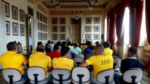 Taxistas acompanham atentamente os critérios de avaliação do programa - Secom