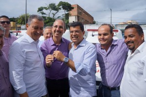 Entrega de ambulância para Camacã