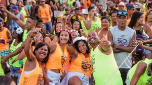 Carnaval dos Bairros agitam final de semana1