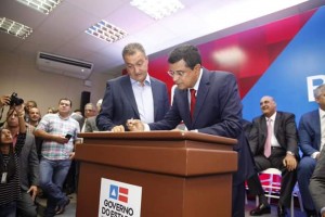 Governador Rui Costa empossa Davidson Magalhães na SETRE- BA. 