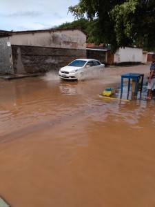 Ruas alagadas Hernani Sá (2)