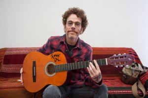 Nando Reis apresenta novo álbum e sorteia violão autografado no Ilhéus Winter Music_Foto Divulgação