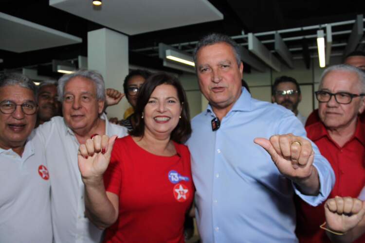 Em Ilhéus Rui Costa destaca a experiência e acapacidade de Adélia para governar o município