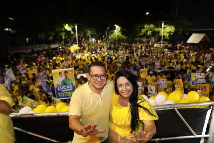 Bento Lima e Missionária Kátia arrastam multidão no Teotônio Vilela formando o tsunami amarelo