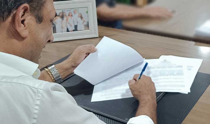 Prefeito Marão anuncia comissão para realização concurso público ainda este ano