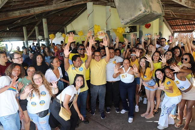 Rumo a vitória, Bento Lima recebe adesão em massa dos jovens de Ilhéus