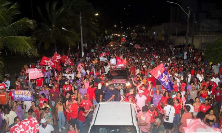 Adélia e Igor Kannário arrastam multidão no Malhado na noite de quinta-feira (3)
