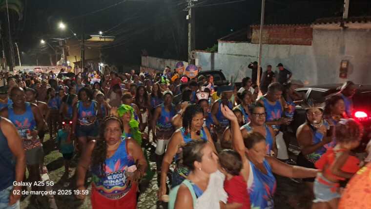 Bloco tupinambá levou alegria para as ruas de Olivença