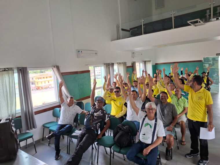 Agentes de trânsito não aceitam proposta do governo e reforçam reivindicações