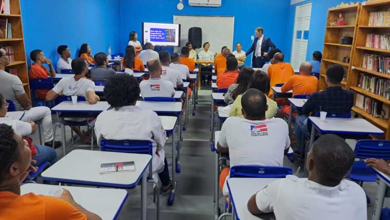Conjunto Penal de Itabuna e Socializa comemoram mais uma aprovação histórica de internos na Universidade Federal do Sul da Bahia.