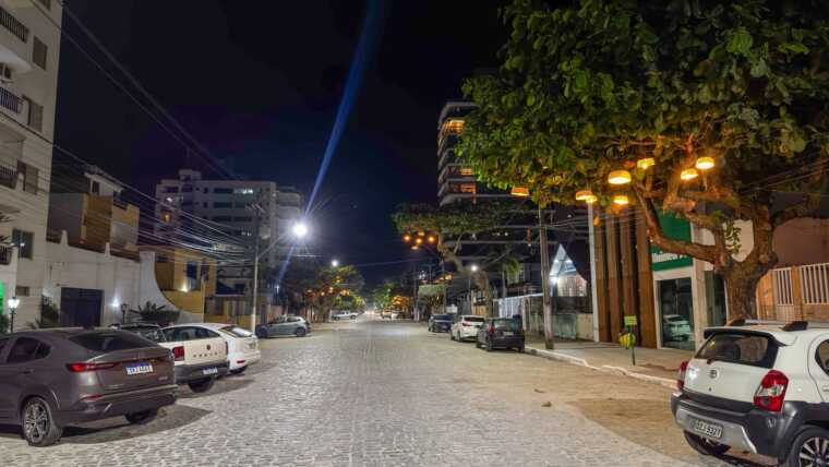 Av. Vereador Marcus Paiva recebe modernização na iluminação e reassentamento de paralelo