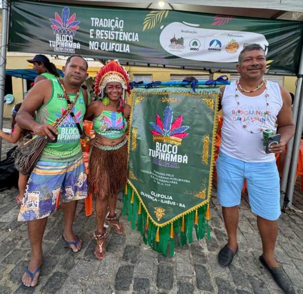 Segunda edição de bloco indígena levou cerca de 300 foliões às ruas de Olivença no Carnaval