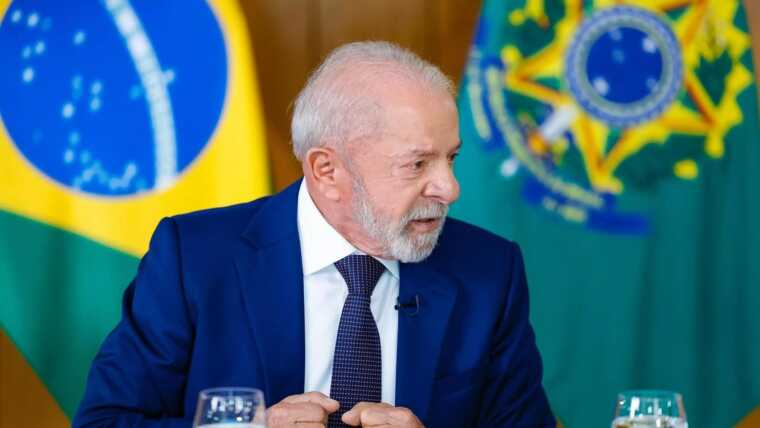 Lula reafirma candidatura à reeleição e ataca “Faria Lima”