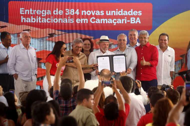 Parceria Bahia-Brasil realiza sonho da moradia digna para quase 400 famílias em Camaçari