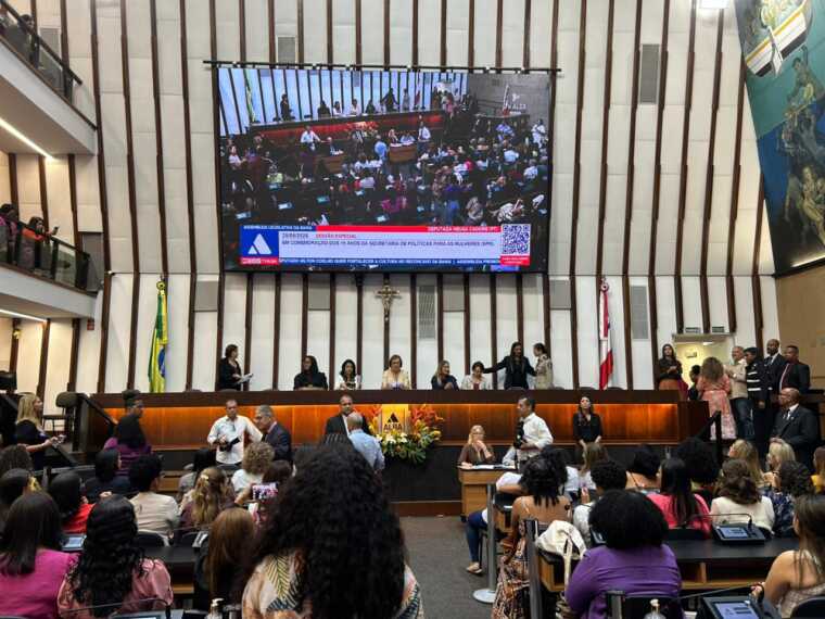 Sessão especial na Alba celebra 15 anos de criação da Secretaria das Mulheres do Estado da Bahia