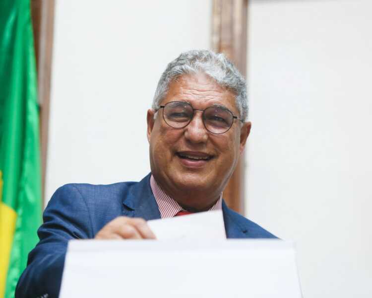 Rosemberg critica torcida de ACM Neto contra a Bahia diante do avanço da Ponte Salvador-Itaparica