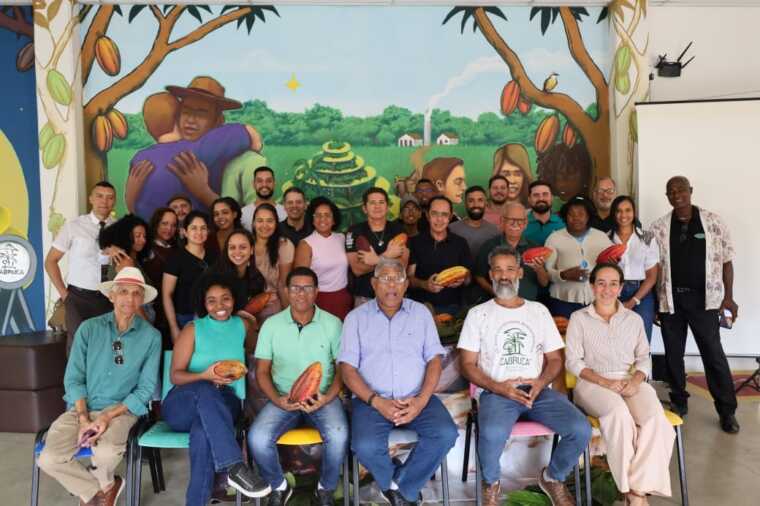 Professores e estudantes da Uesc propõem projeto de dinamização do agronegócio cacau no sul da Bahia