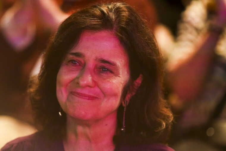 Nísia Trindade recebe homenagem da Fiocruz