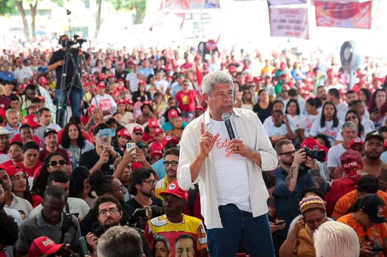 ”Tarifaço dos EUA pode afetar produtores e empregos no Extremo Sul da Bahia”, diz Jerônimo ao defender soberania nacional durante PGP em Teixeira de Freitas
