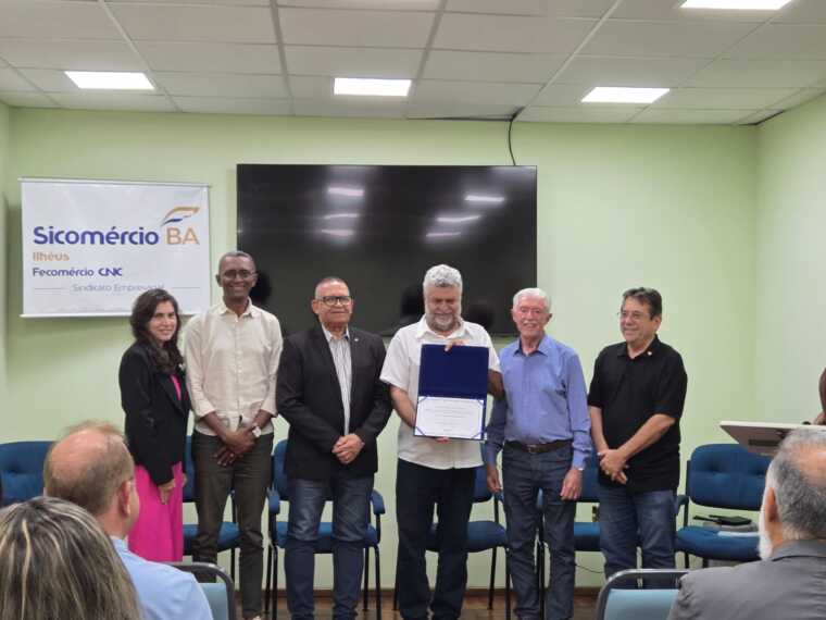 Empresário Brunek Susmaga recebe título de ‘’Comerciante do Ano’ em solenidade no Sicomércio Ilhéus