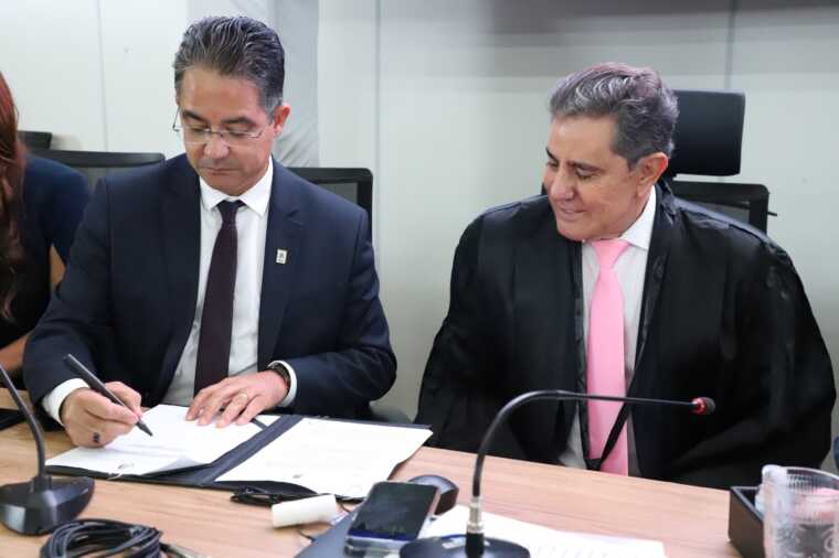 Uesc e TJBA fortalecem parceria com implantação de Ponto de Inclusão Digital e marcam momento histórico para a Justiça baiana
