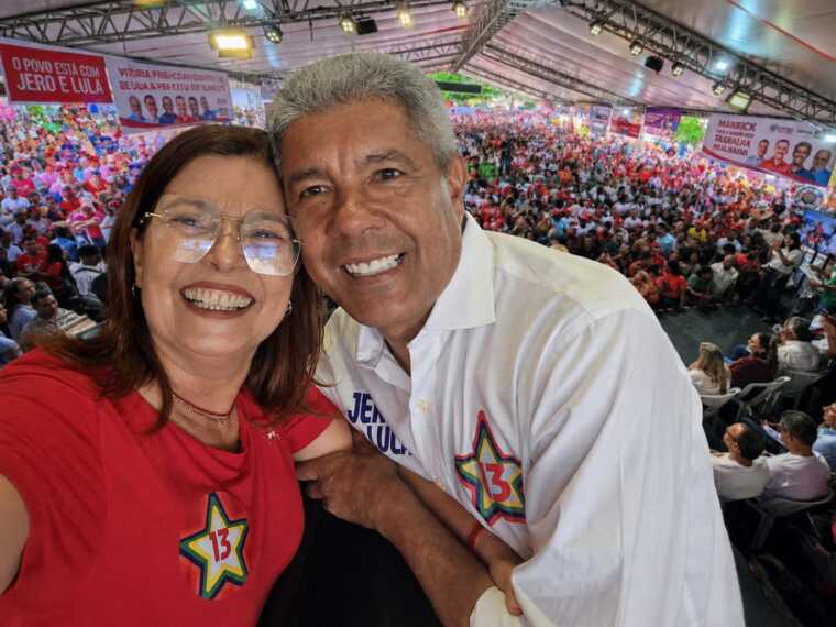 PT oficializa candidatura de Adélia Pinheiro a deputada federal