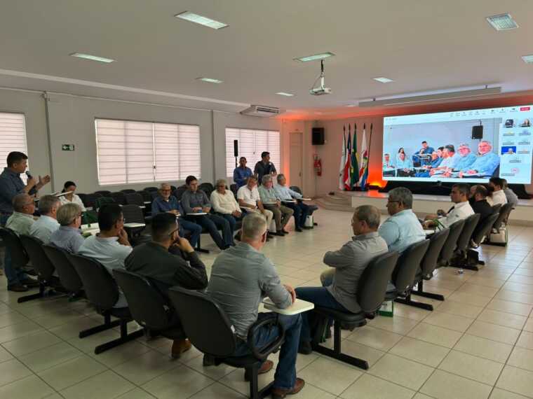 Câmara Setorial do Cacau debate integração entre polos produtivos e fortalecimento do cooperativismo na Bahia