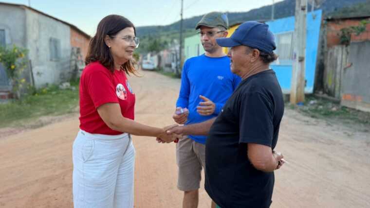 Em Almadina, Adélia é recebida de braços abertos por lideranças e reforça time do 1312
