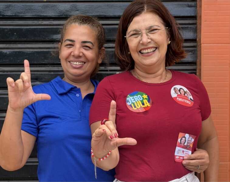 Adélia: O povo na rua me diz que serei a primeira mulher do sul da Bahia eleita deputada federal