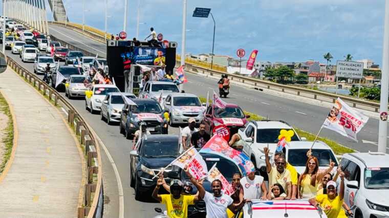 Bebeto lidera Carreata da Vitória e encerra campanha nas ruas de Ilhéus